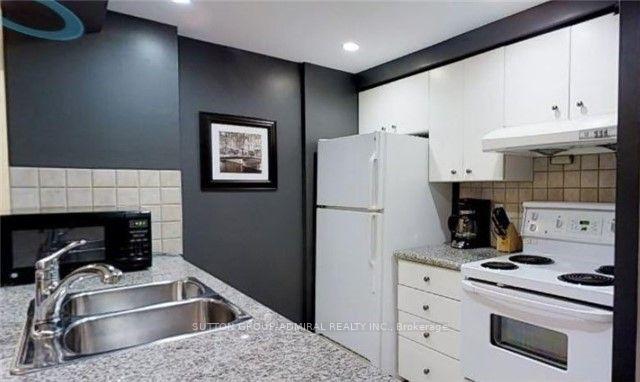 Photo 4 of Unit 722, 168 Simcoe Street, Toronto, Waterfront Communities — HOMEH