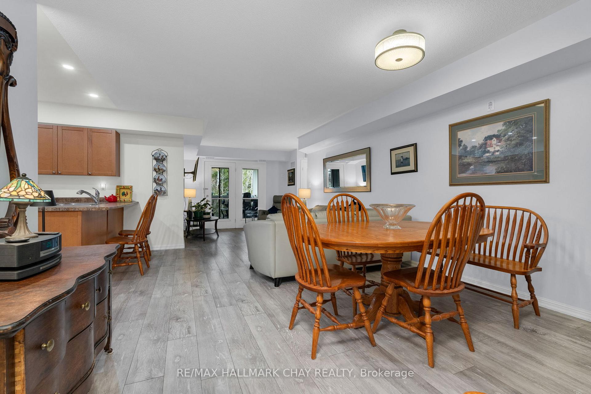 Photo 8 of Unit 307, 40 Mulligan Lane, Wasaga Beach — HOMEH