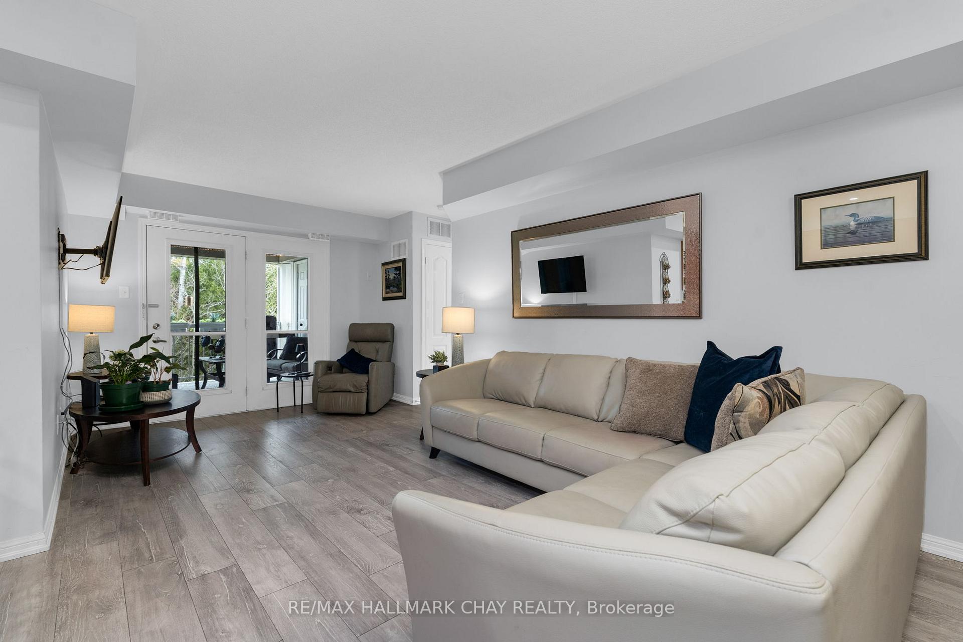 Photo 13 of Unit 307, 40 Mulligan Lane, Wasaga Beach — HOMEH