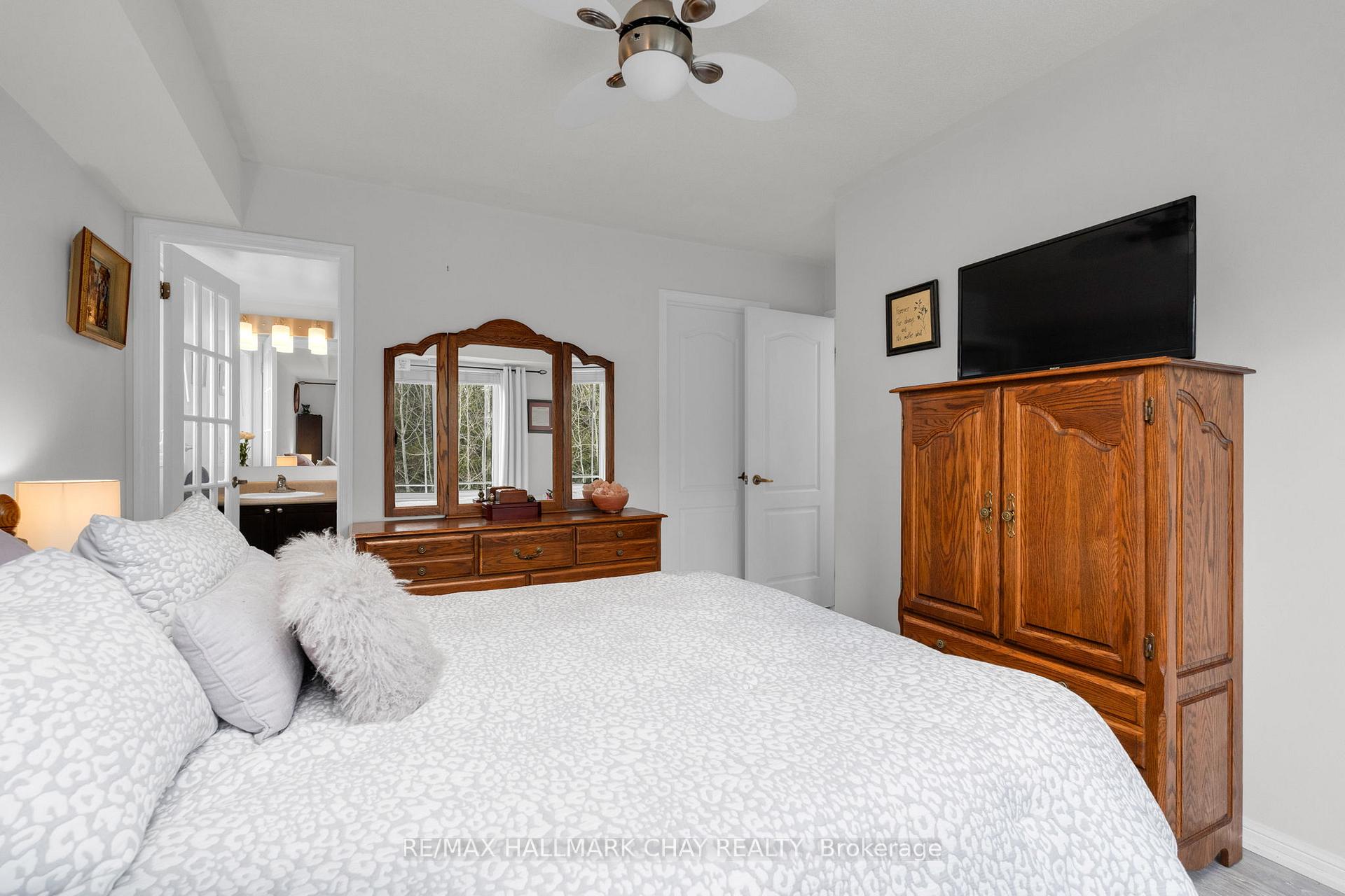 Photo 19 of Unit 307, 40 Mulligan Lane, Wasaga Beach — HOMEH