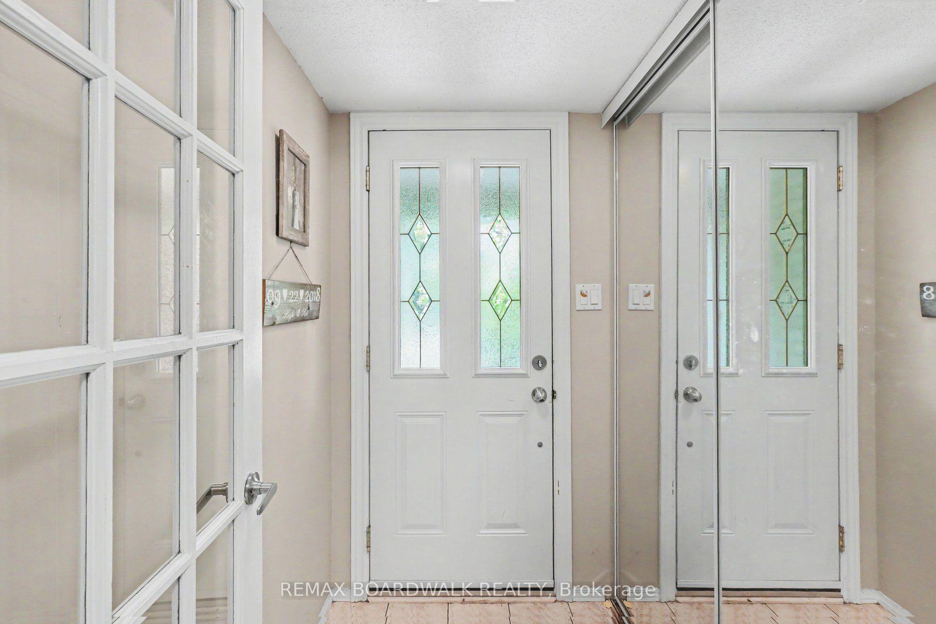 Photo 3 of 84 Sherway Drive, Ottawa, Barrhaven - Pheasant Run — HOMEH