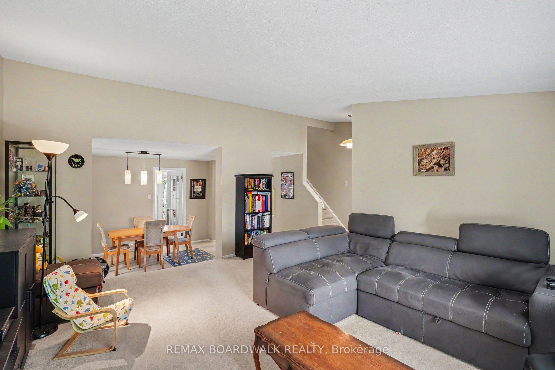 Photo 6 of 84 Sherway Drive, Ottawa, Barrhaven - Pheasant Run — HOMEH