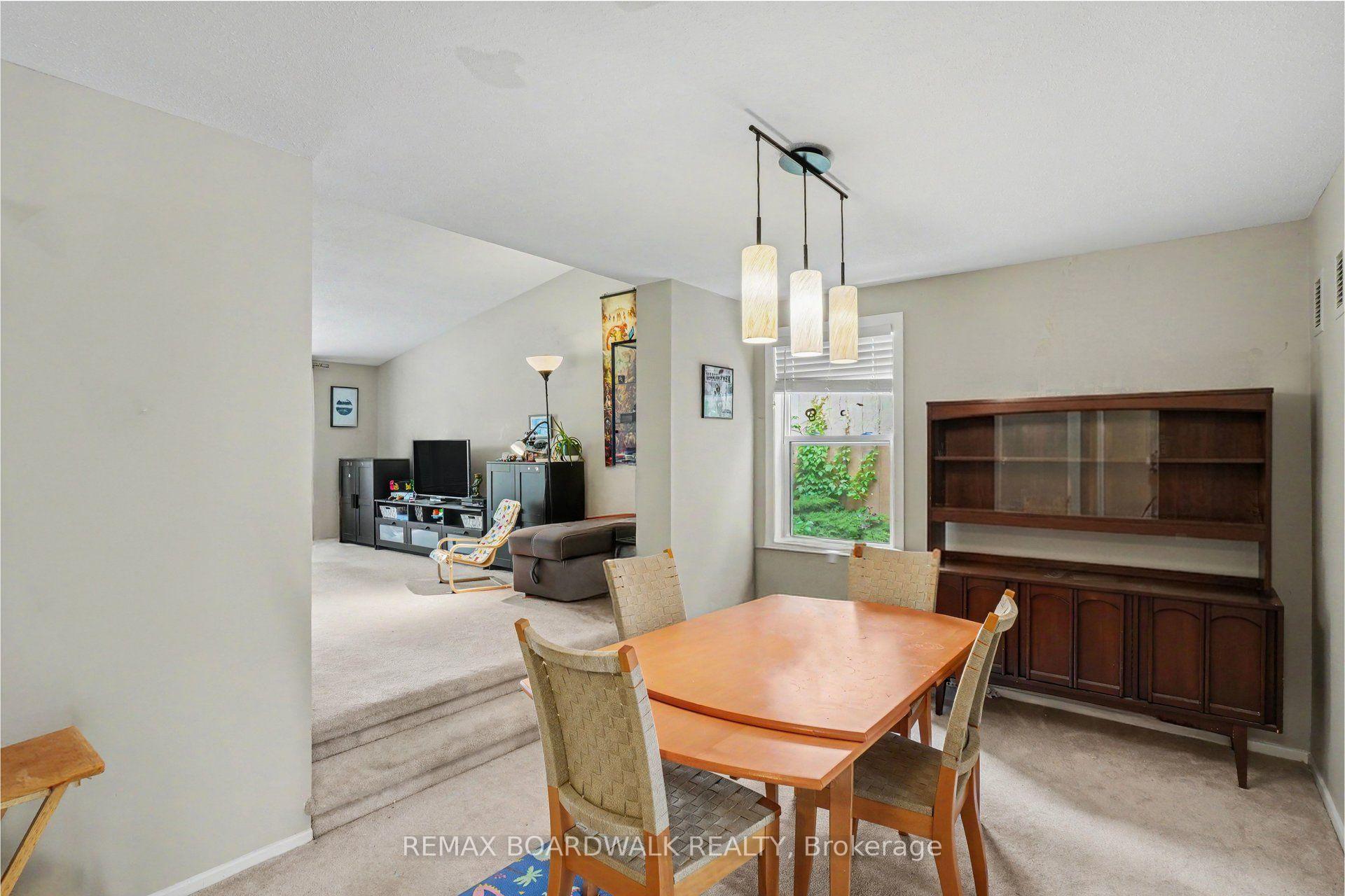 Photo 7 of 84 Sherway Drive, Ottawa, Barrhaven - Pheasant Run — HOMEH