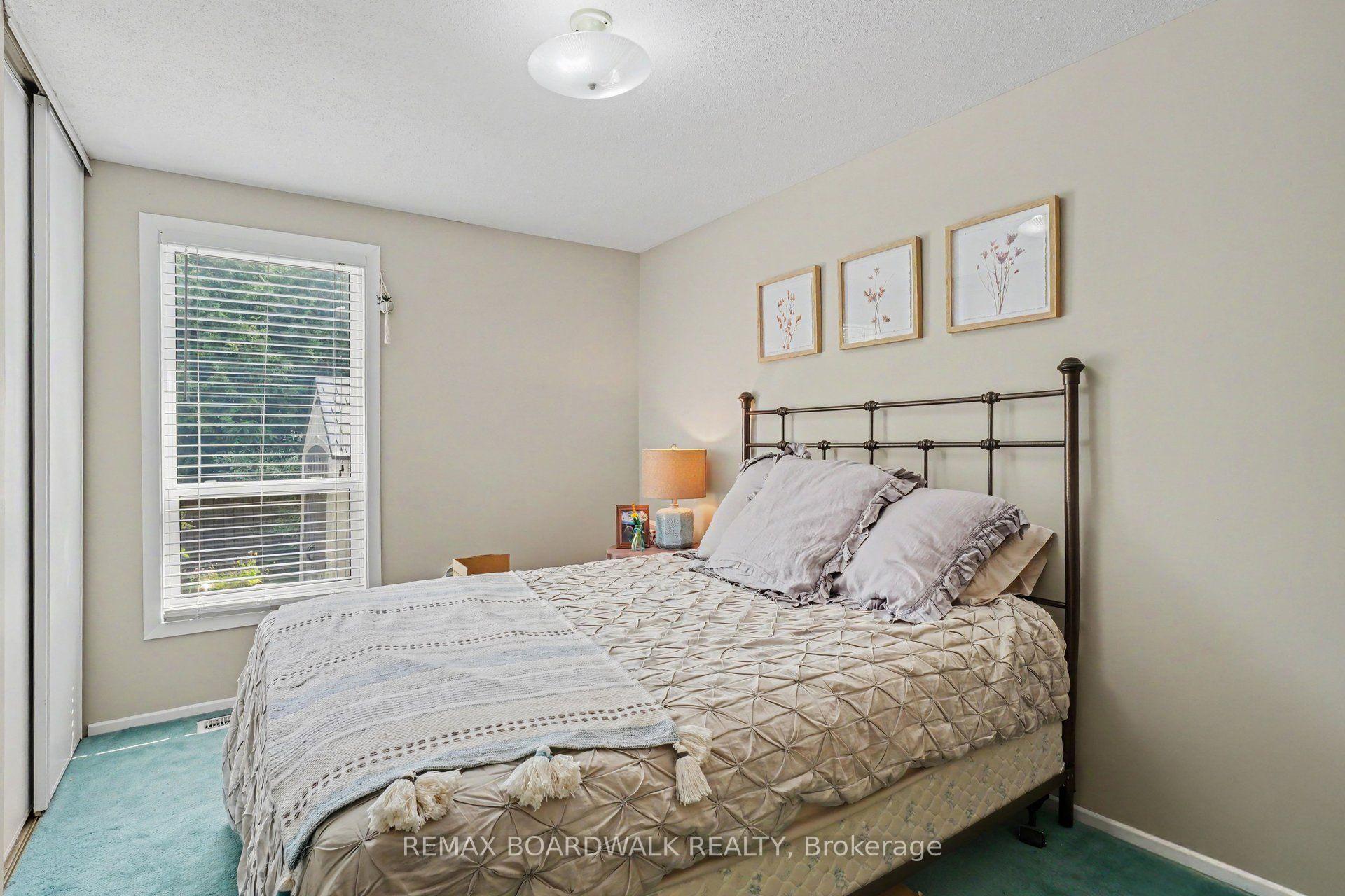 Photo 15 of 84 Sherway Drive, Ottawa, Barrhaven - Pheasant Run — HOMEH