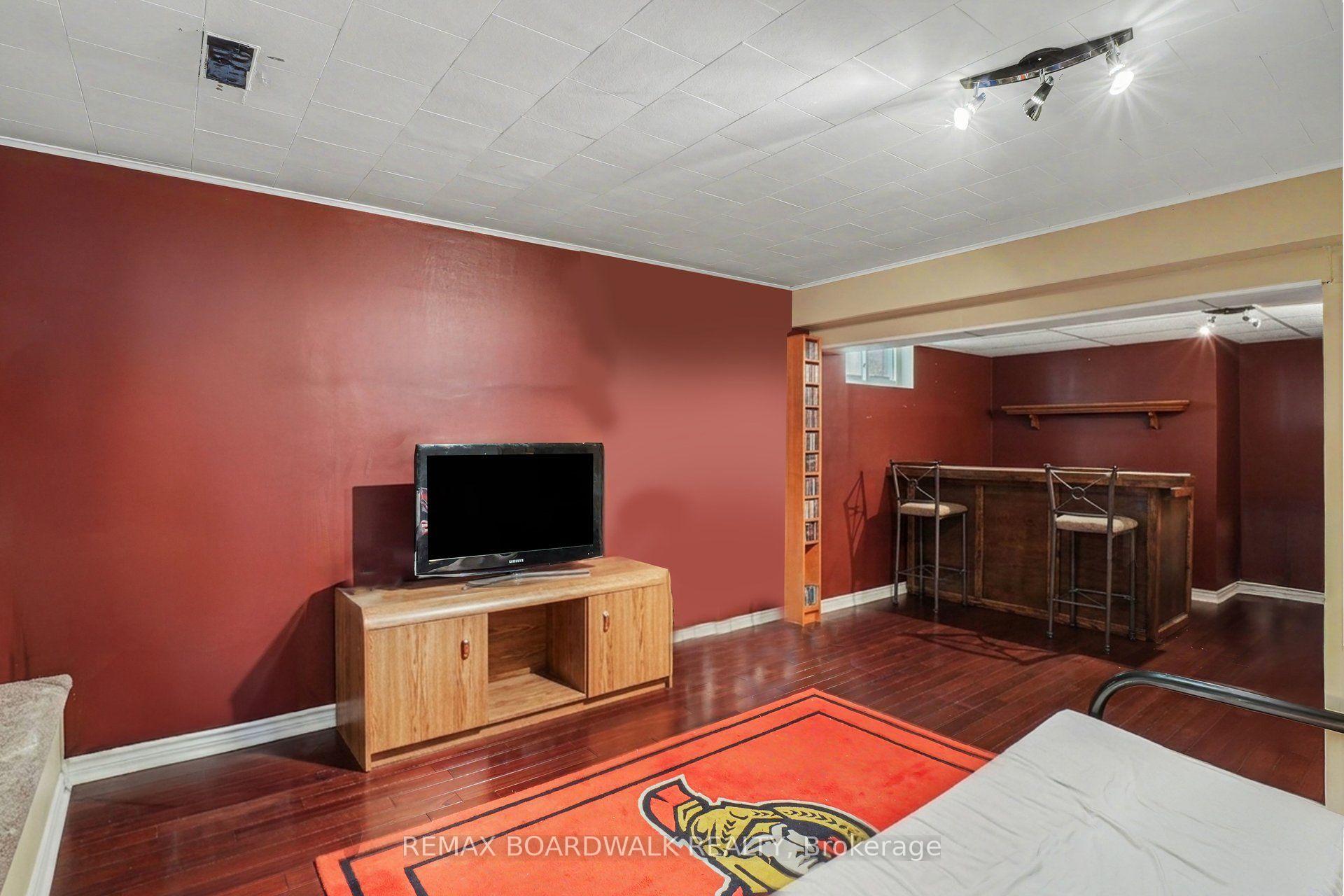 Photo 23 of 84 Sherway Drive, Ottawa, Barrhaven - Pheasant Run — HOMEH