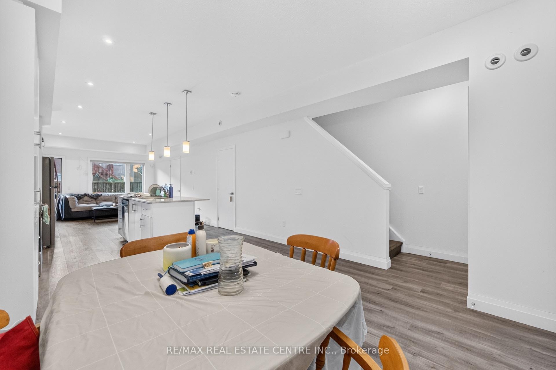 Photo 6 of 34 Lily Lane, Guelph, Clairfields/Hanlon Business Park — HOMEH
