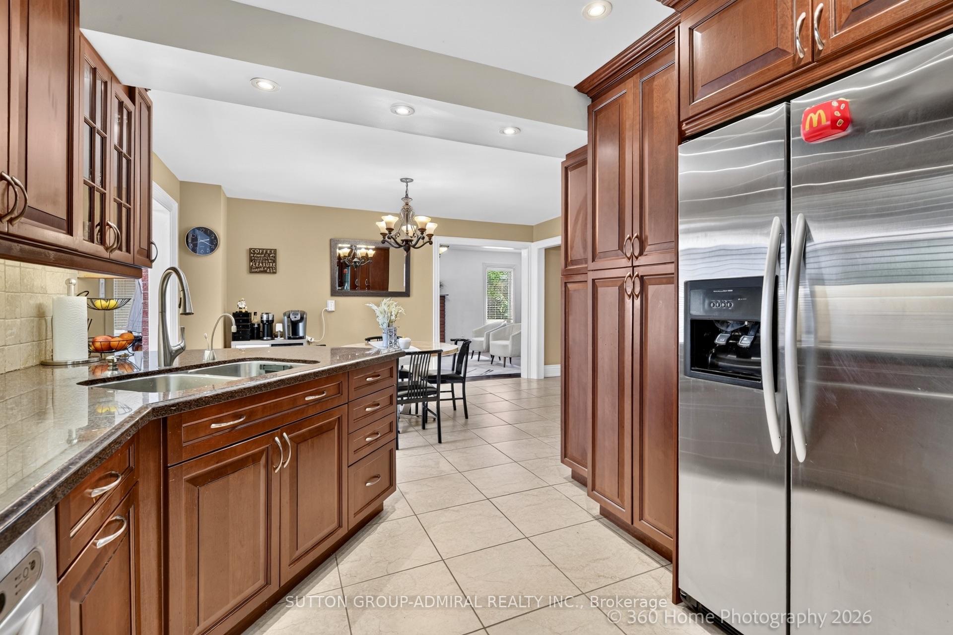 Photo 9 of 193 Wigwoss Drive, Vaughan, East Woodbridge — HOMEH