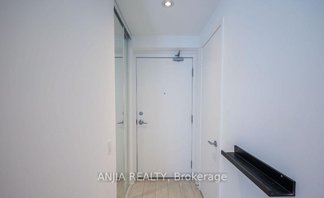Photo 4 of Unit 2206, 898 Portage Parkway, Vaughan, Vaughan Corporate Centre — HOMEH