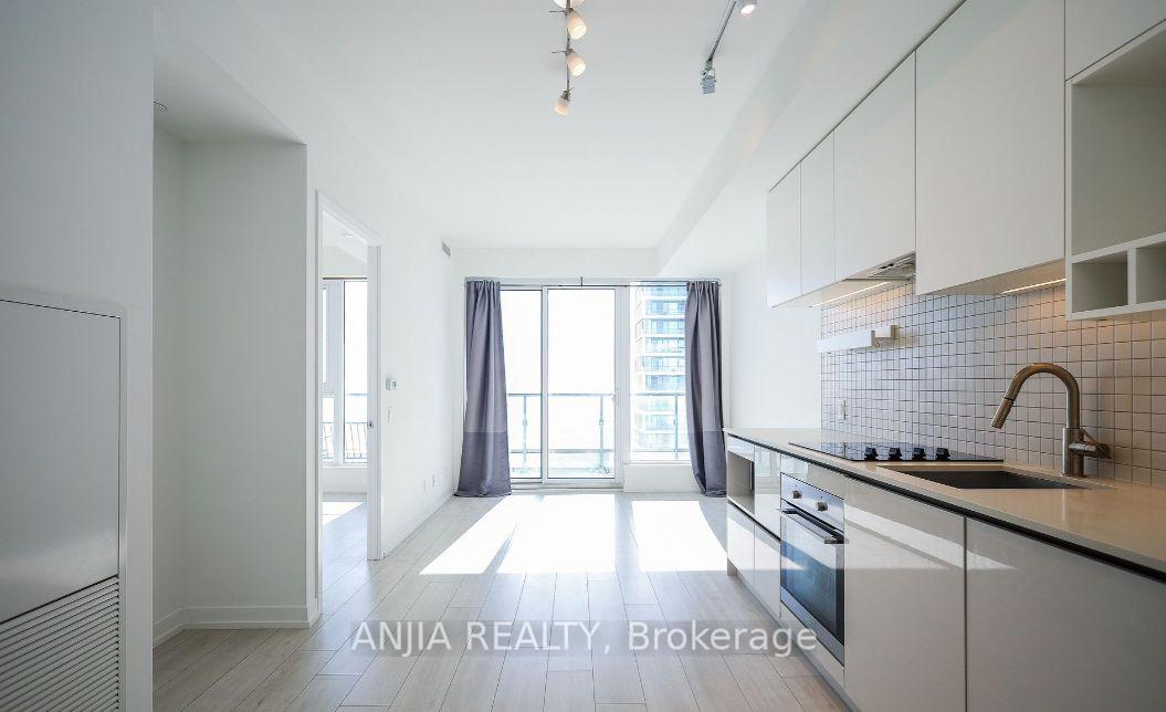 Photo 9 of Unit 2206, 898 Portage Parkway, Vaughan, Vaughan Corporate Centre — HOMEH
