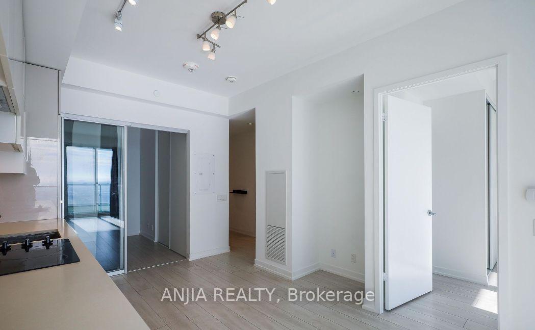 Photo 13 of Unit 2206, 898 Portage Parkway, Vaughan, Vaughan Corporate Centre — HOMEH