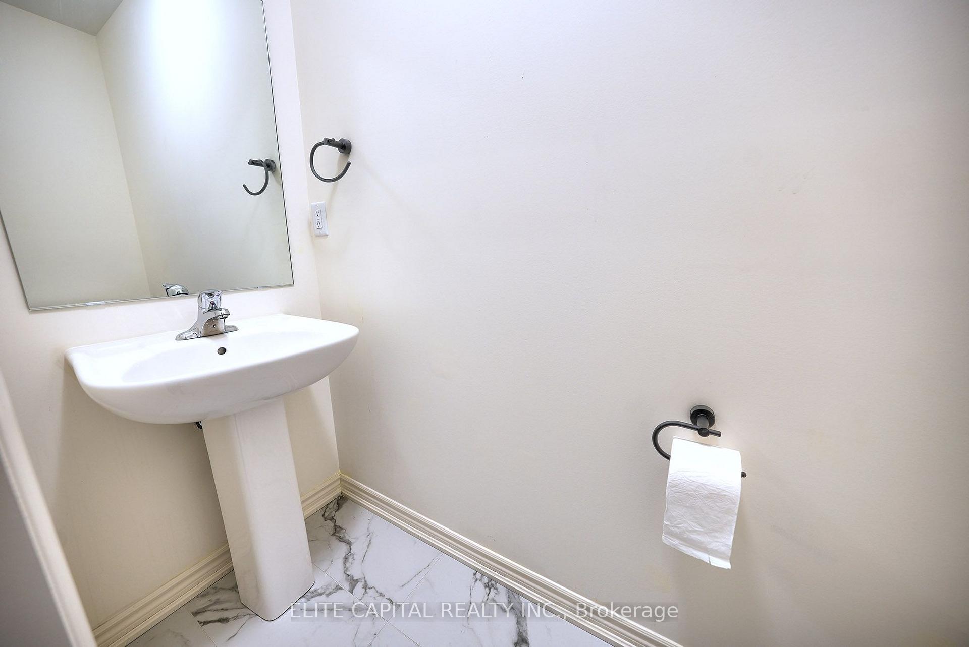 Photo 10 of 84 Holyrood Crescent, Vaughan, Kleinburg — HOMEH