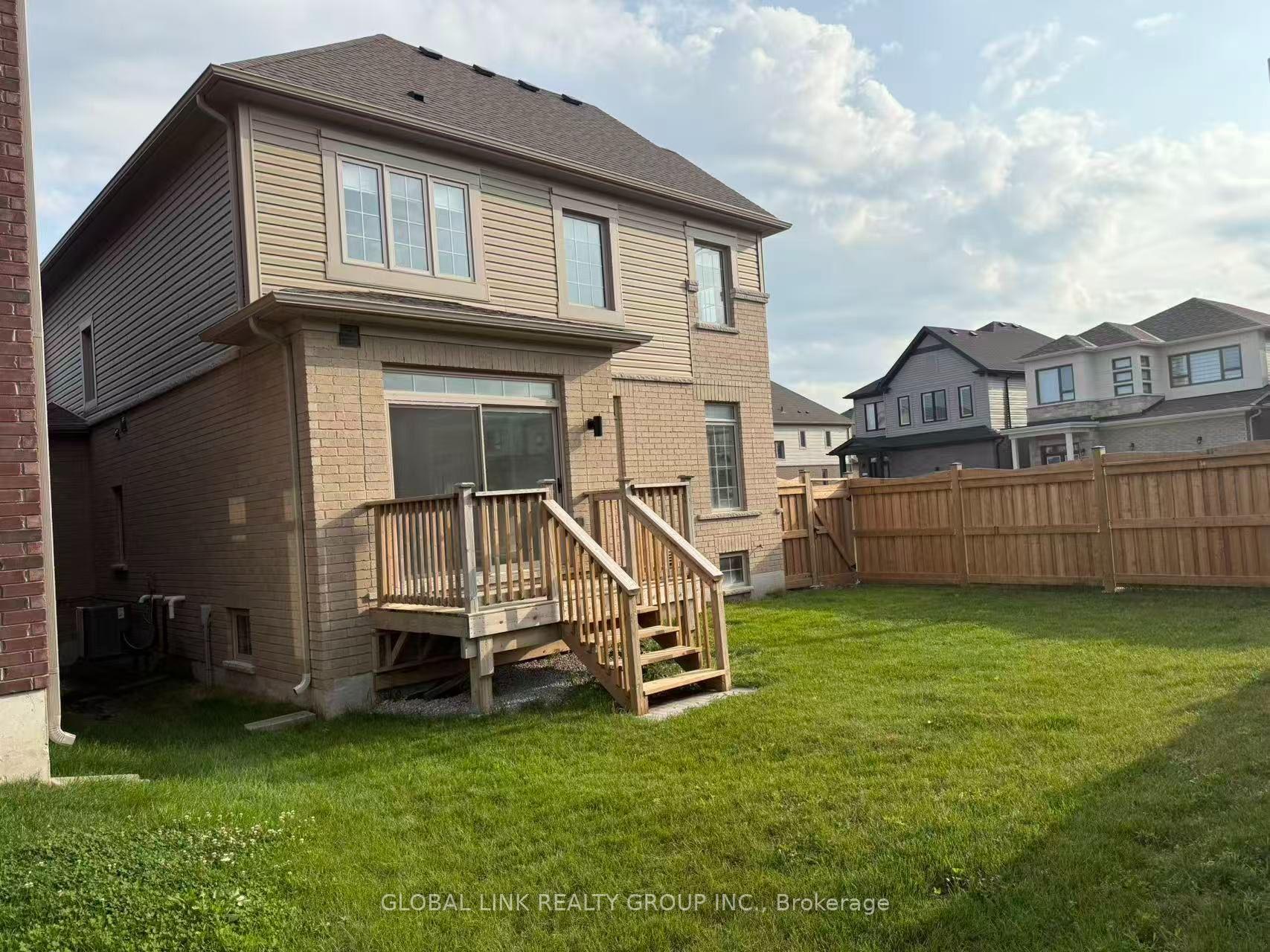 Photo 13 of 1 Copperhill Heights N, Barrie, Rural Barrie Southeast — HOMEH