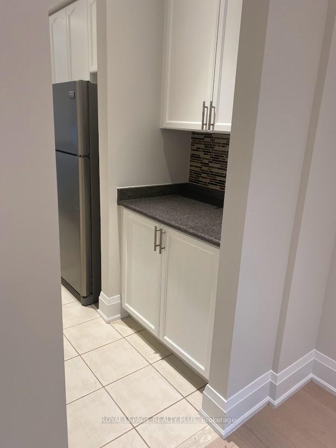 Photo 7 of 1812 Castlemore Avenue, Markham, Greensborough — HOMEH
