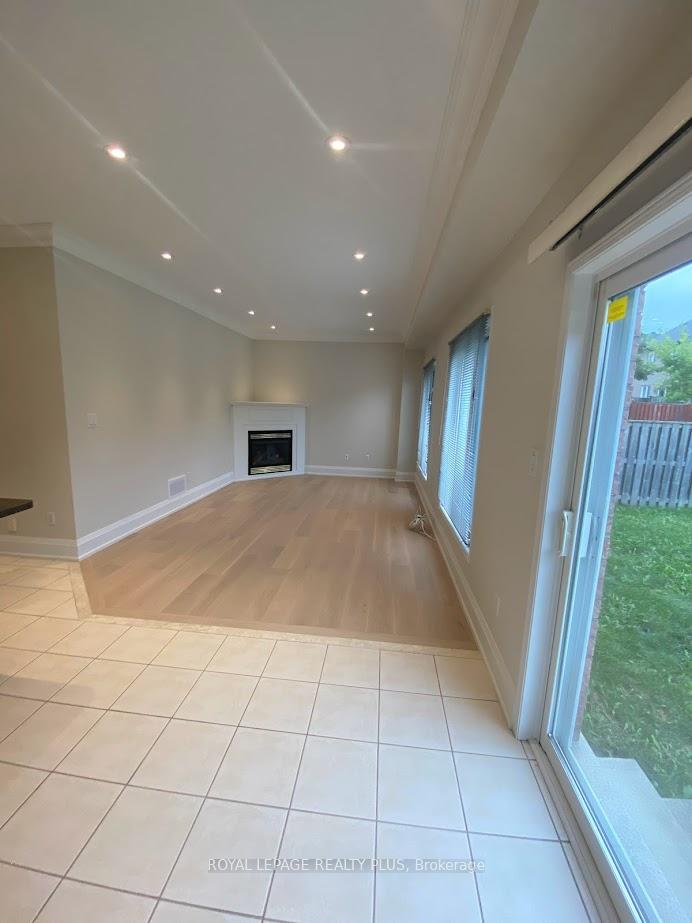 Photo 9 of 1812 Castlemore Avenue, Markham, Greensborough — HOMEH