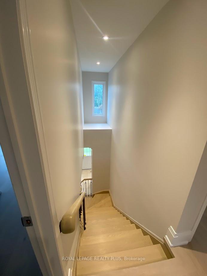 Photo 12 of 1812 Castlemore Avenue, Markham, Greensborough — HOMEH