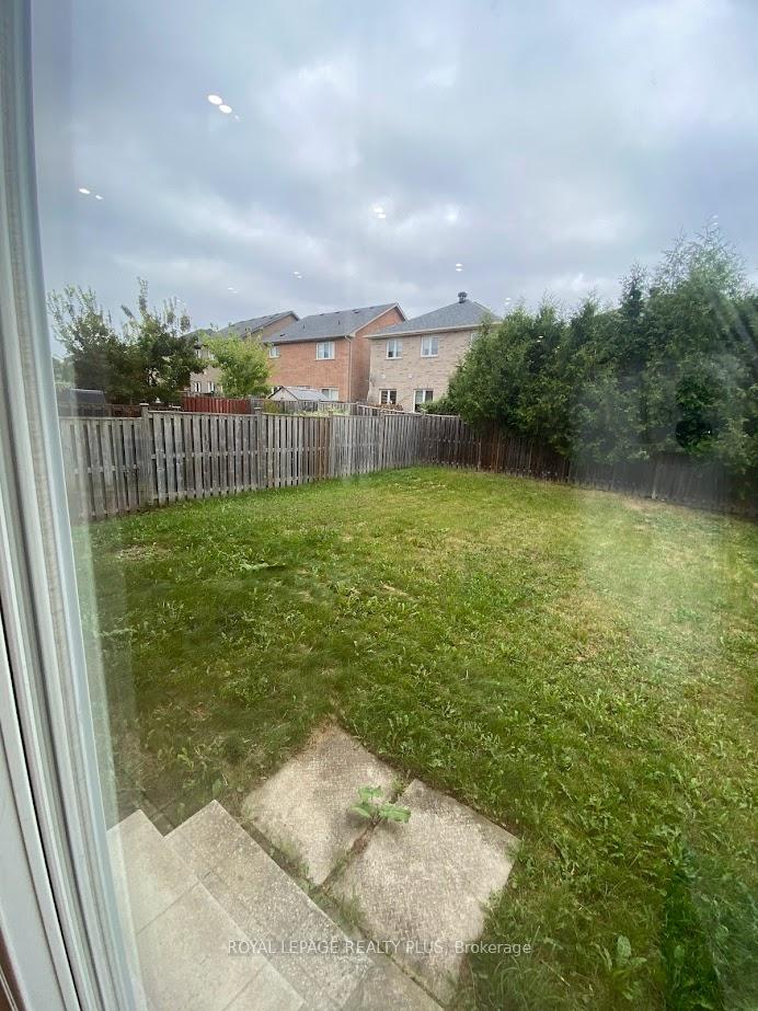 Photo 24 of 1812 Castlemore Avenue, Markham, Greensborough — HOMEH