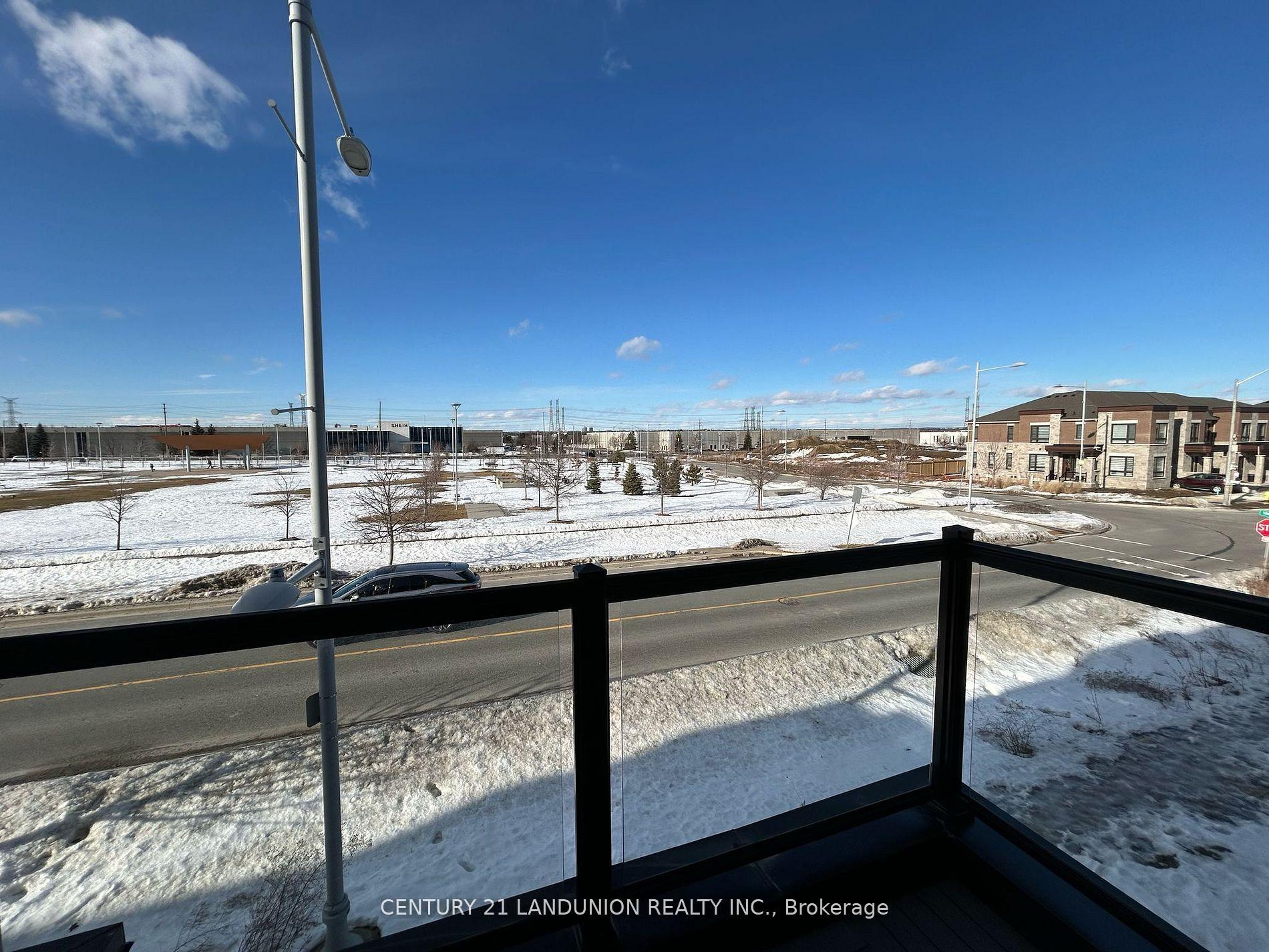 Photo 17 of 111 Mumbai Drive, Markham, Middlefield — HOMEH