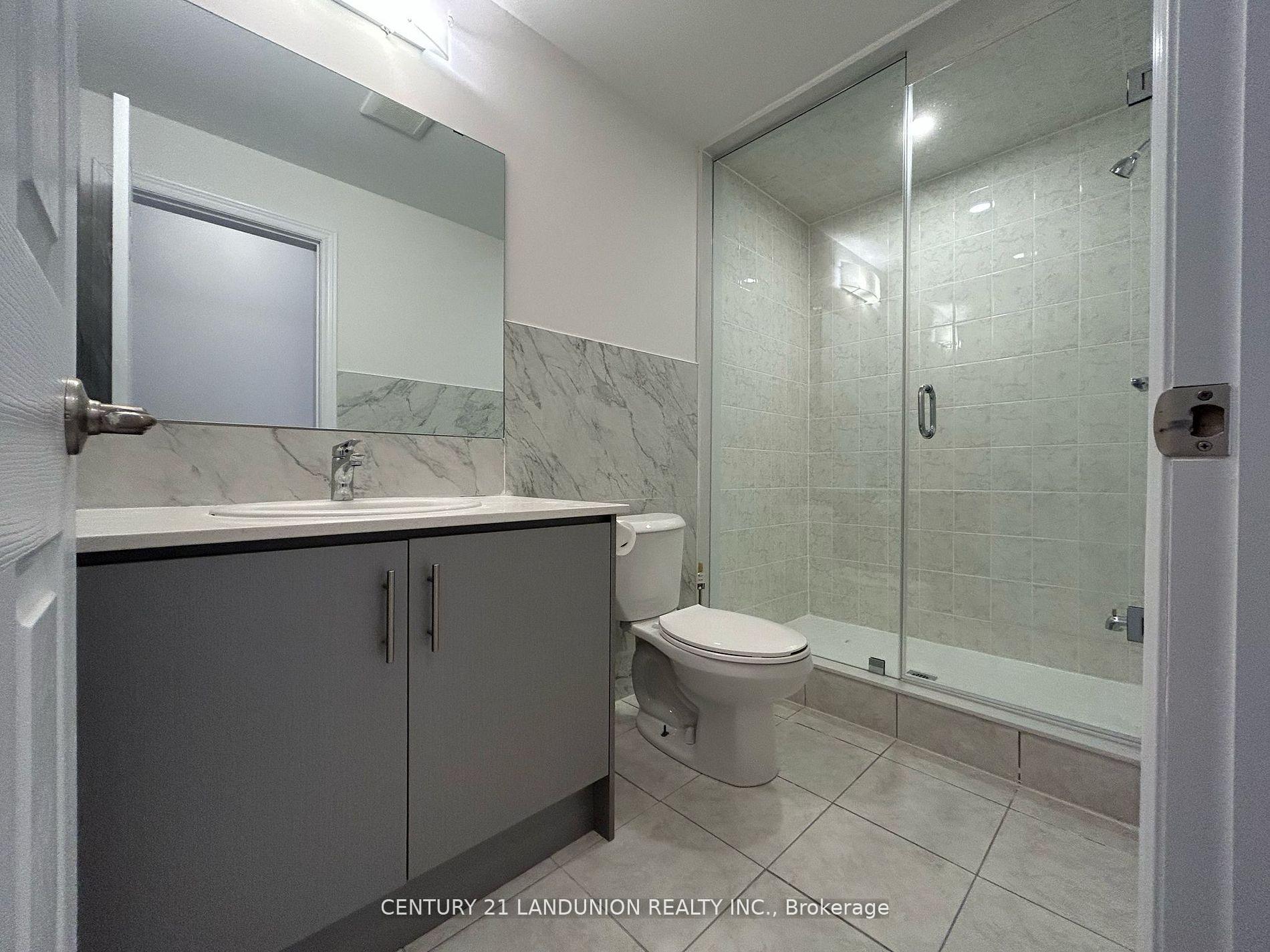 Photo 18 of 111 Mumbai Drive, Markham, Middlefield — HOMEH