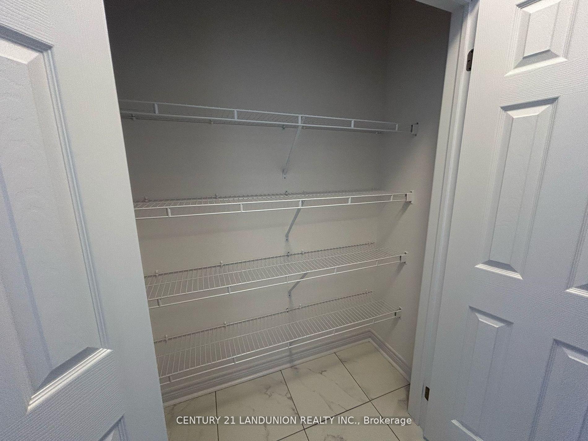 Photo 22 of 111 Mumbai Drive, Markham, Middlefield — HOMEH