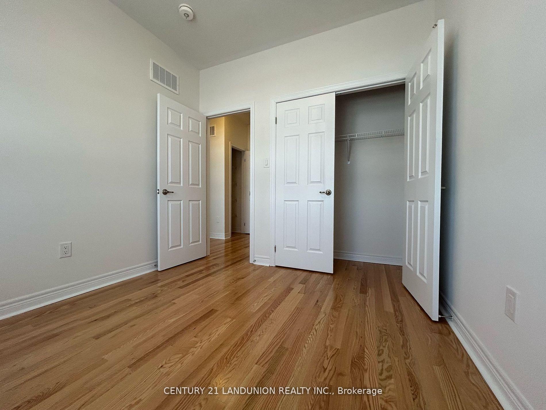 Photo 30 of 111 Mumbai Drive, Markham, Middlefield — HOMEH