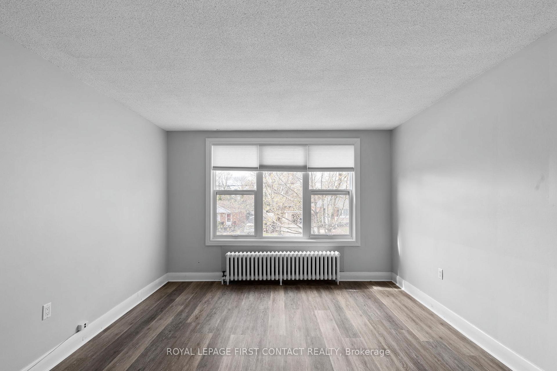 Photo 14 of 134 Napier Street, Barrie, Codrington — HOMEH