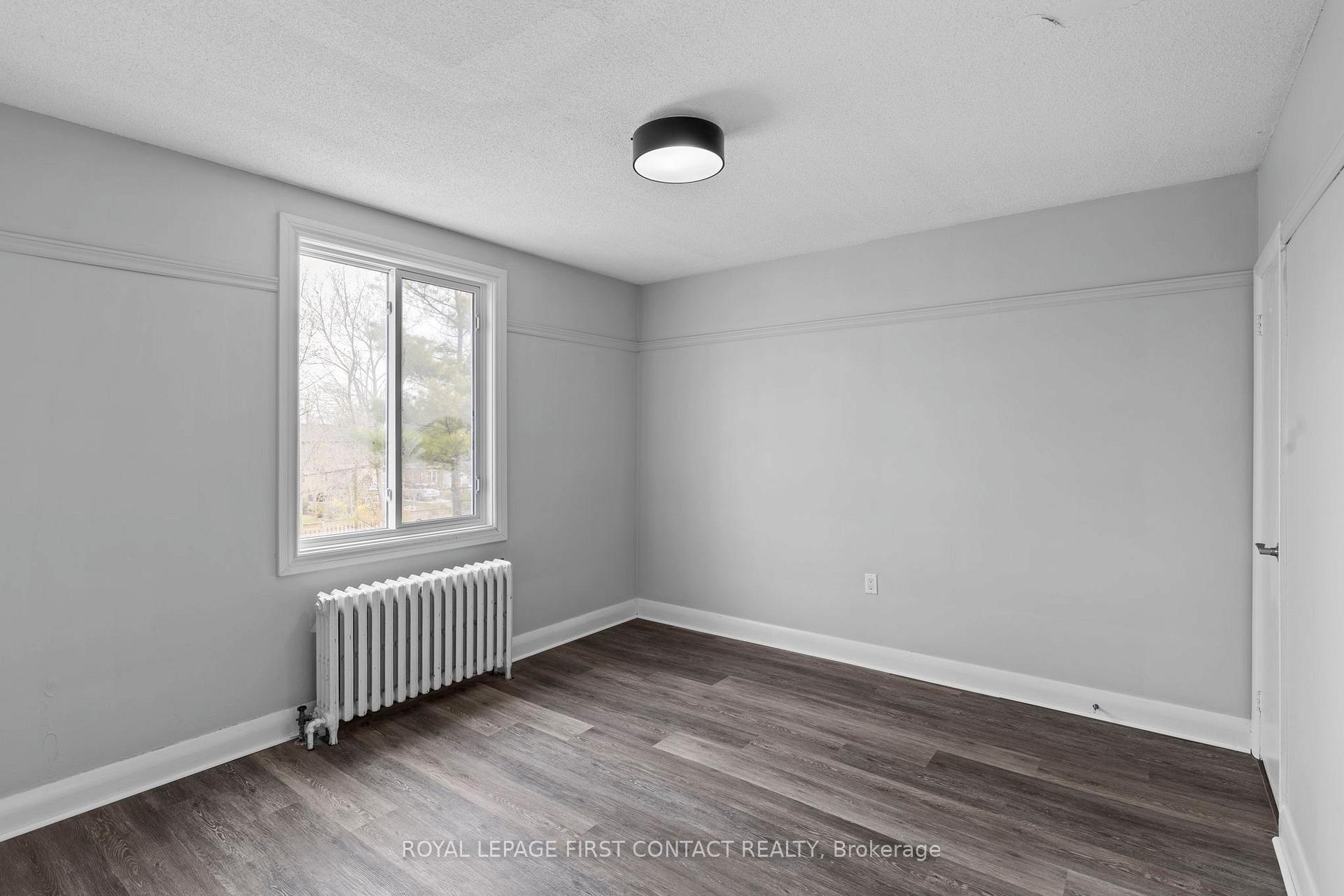 Photo 19 of 134 Napier Street, Barrie, Codrington — HOMEH