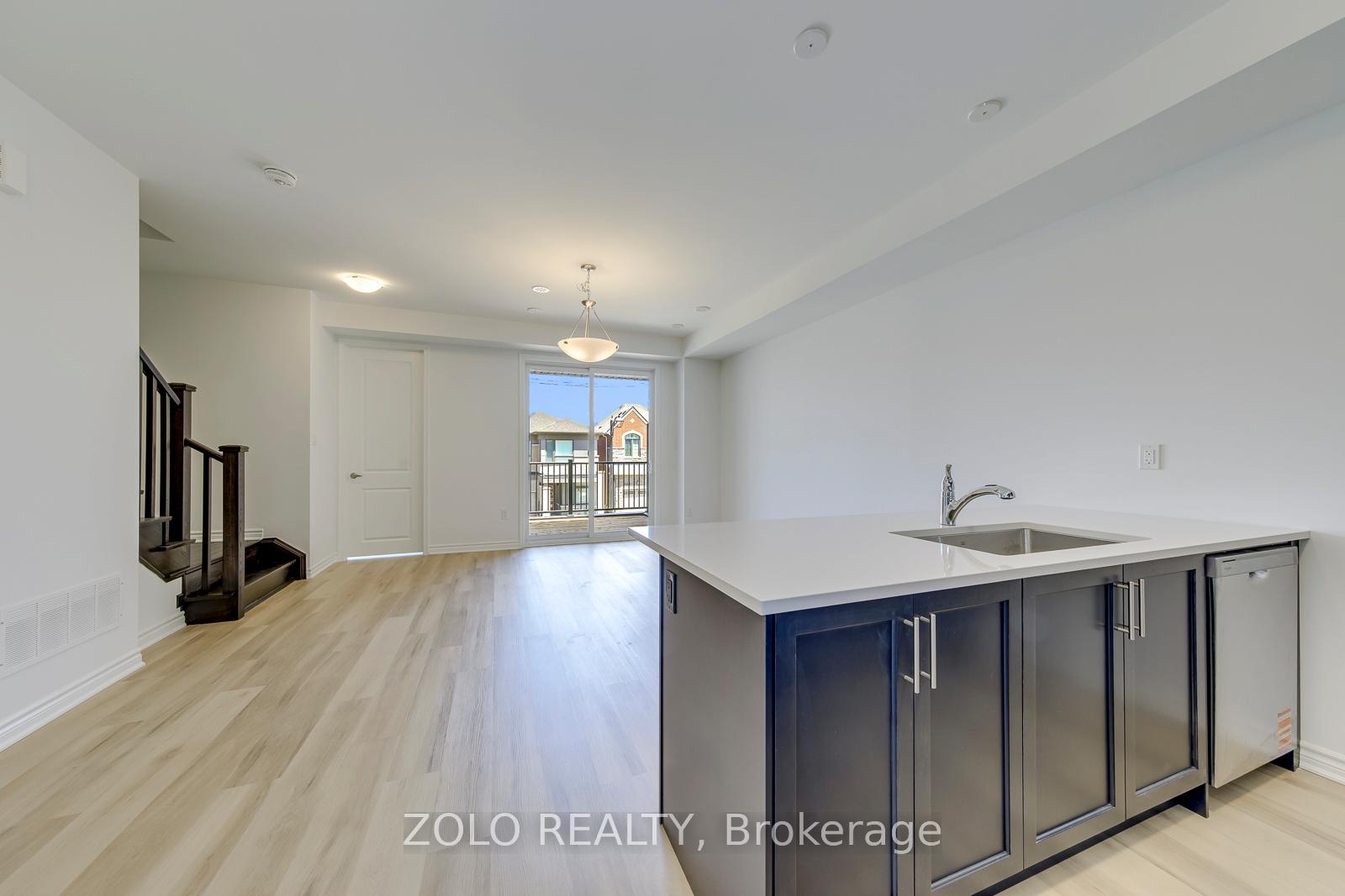 Photo 9 of 1572 Rutland Crescent, Milton, Bowes — HOMEH
