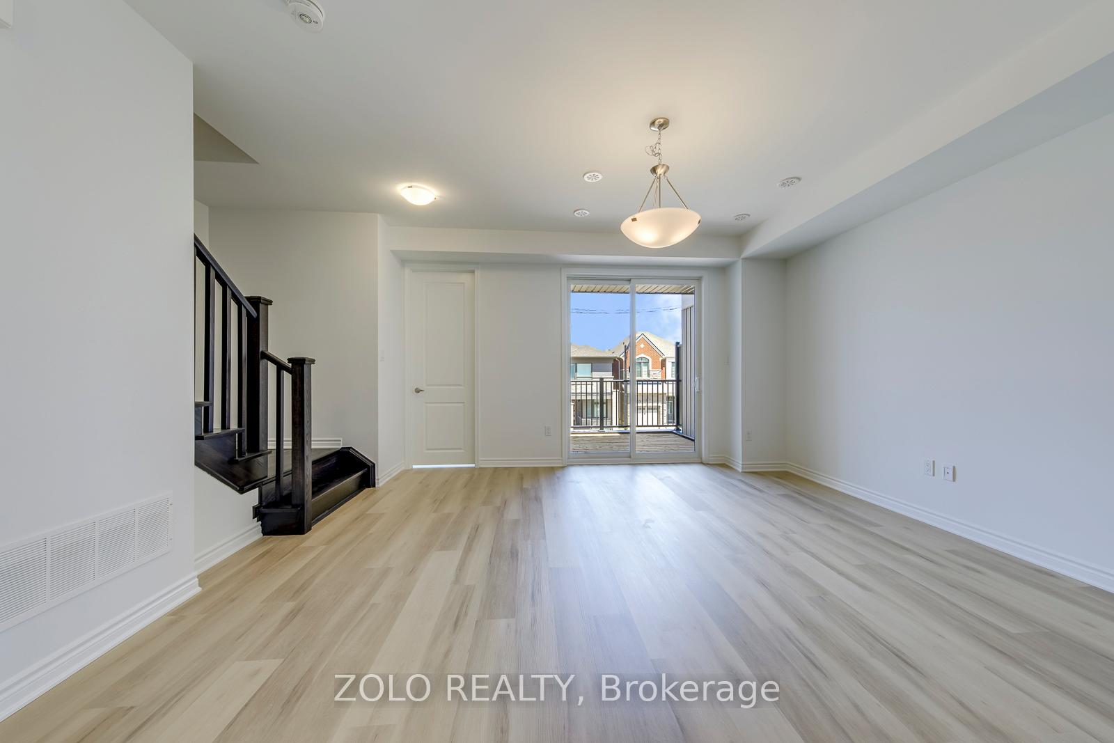 Photo 10 of 1572 Rutland Crescent, Milton, Bowes — HOMEH