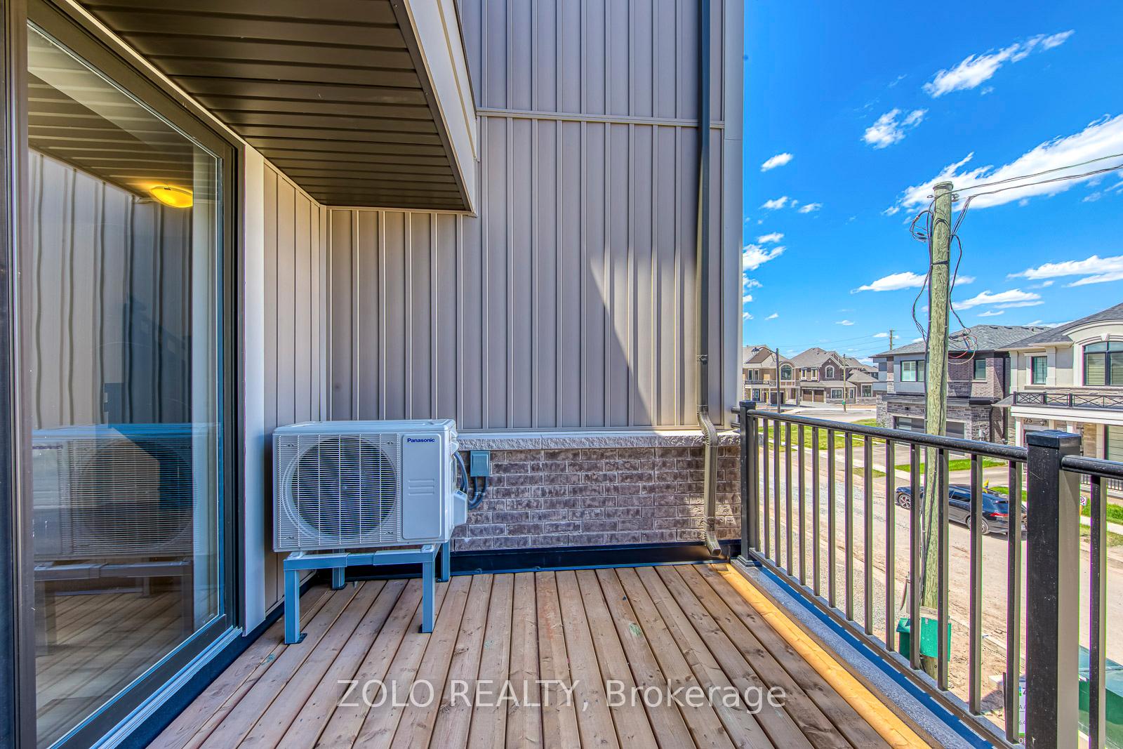 Photo 15 of 1572 Rutland Crescent, Milton, Bowes — HOMEH
