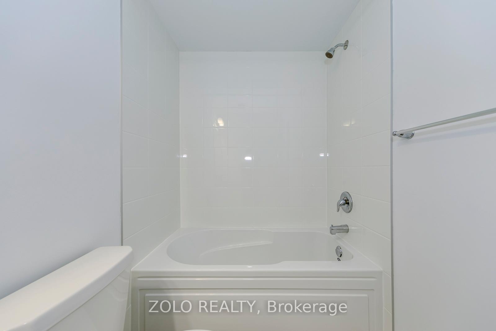 Photo 32 of 1572 Rutland Crescent, Milton, Bowes — HOMEH