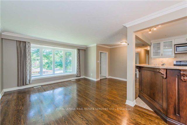 Photo 4 of 248 Snowden Road, Oakville, Bronte — HOMEH