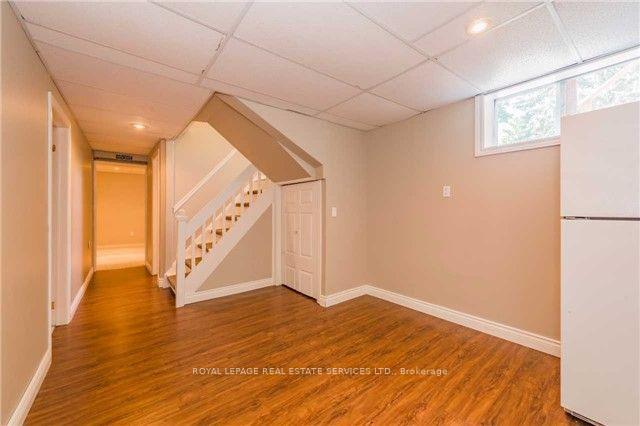 Photo 13 of 248 Snowden Road, Oakville, Bronte — HOMEH