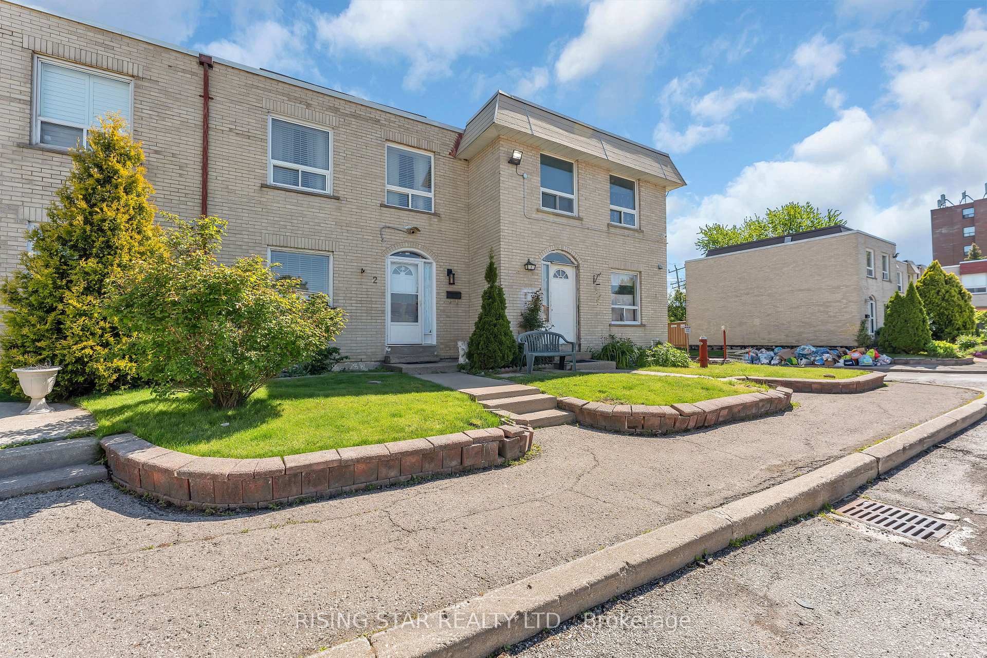 Photo 10 of Unit 2, 7440 Goreway Drive, Mississauga, Malton — HOMEH