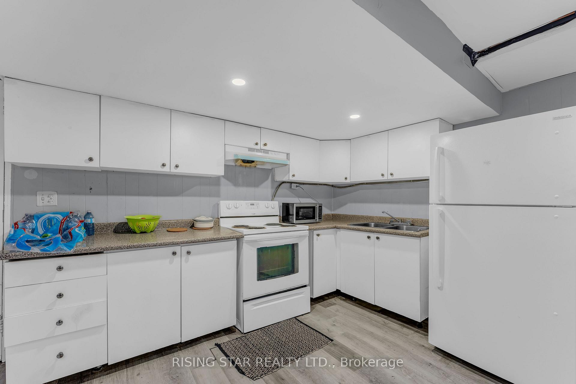 Photo 11 of Unit 2, 7440 Goreway Drive, Mississauga, Malton — HOMEH