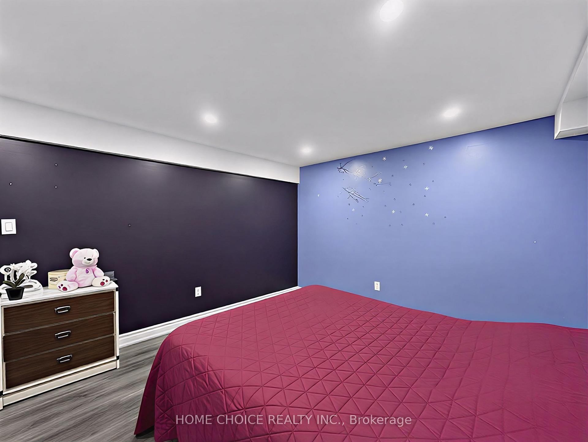 Photo 33 of 38 Robbinstone Drive, Scarborough, Malvern — HOMEH