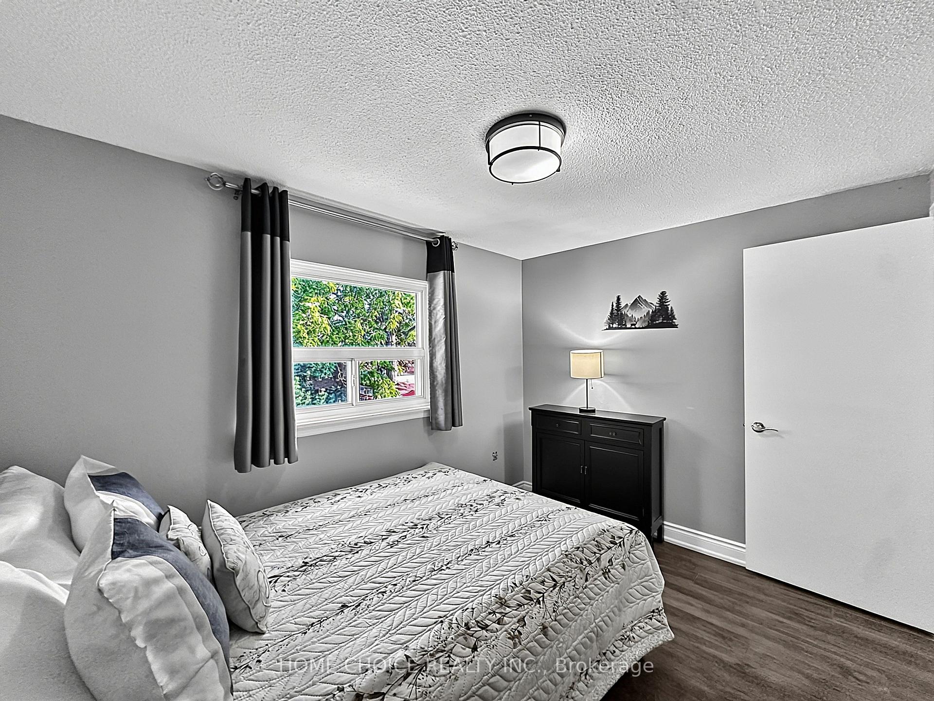Photo 29 of 38 Robbinstone Drive, Scarborough, Malvern — HOMEH