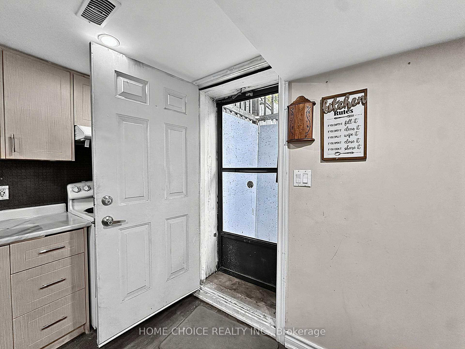 Photo 38 of 38 Robbinstone Drive, Scarborough, Malvern — HOMEH
