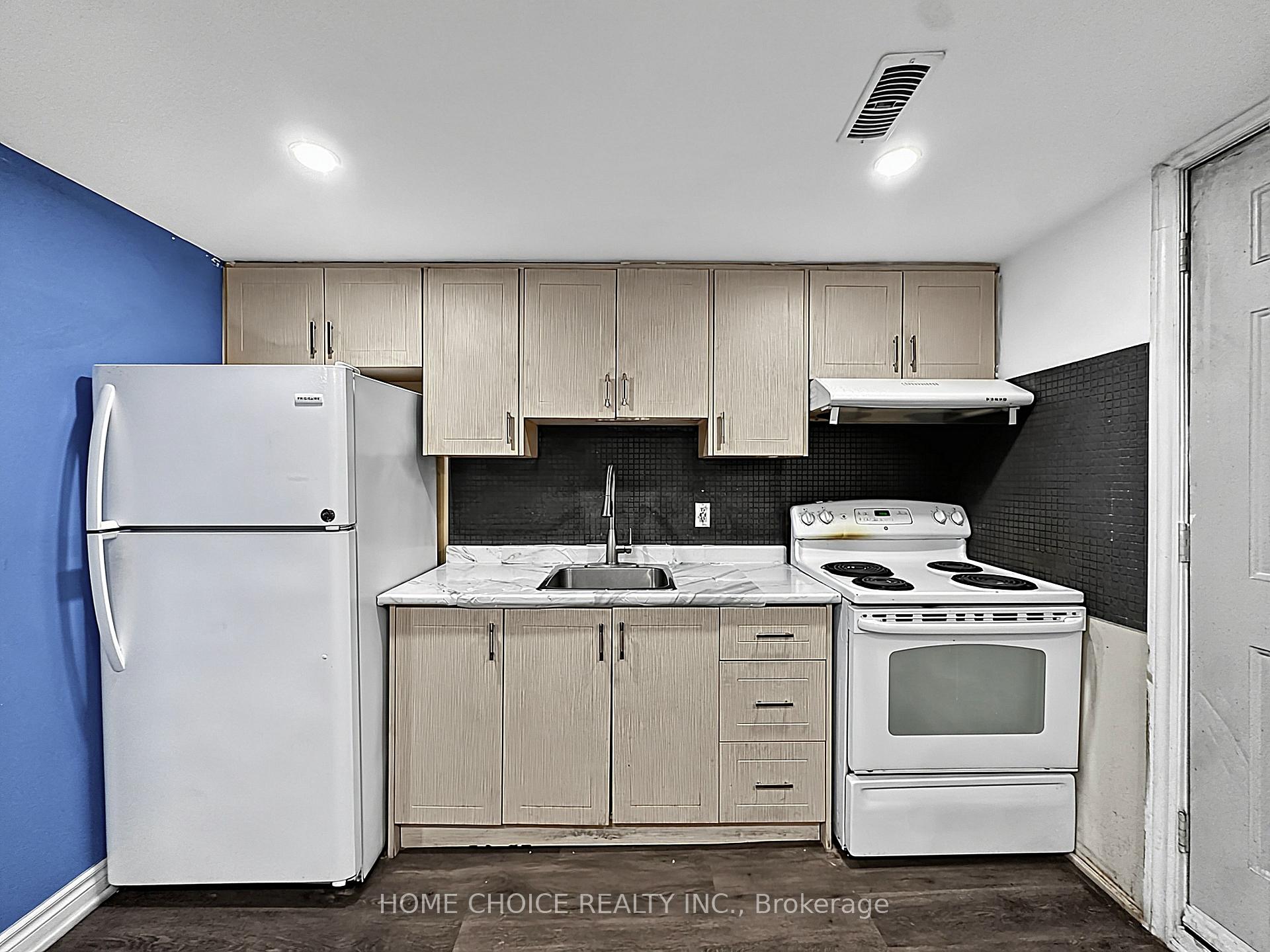Photo 40 of 38 Robbinstone Drive, Scarborough, Malvern — HOMEH