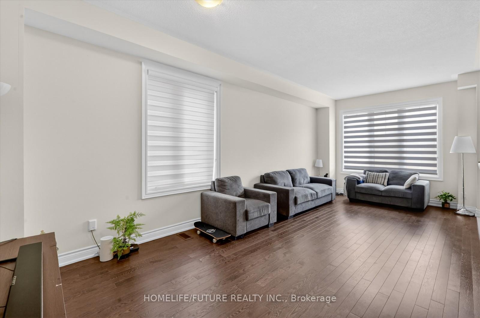 Photo 10 of 6 Ryler Way, Markham, Cedarwood — HOMEH