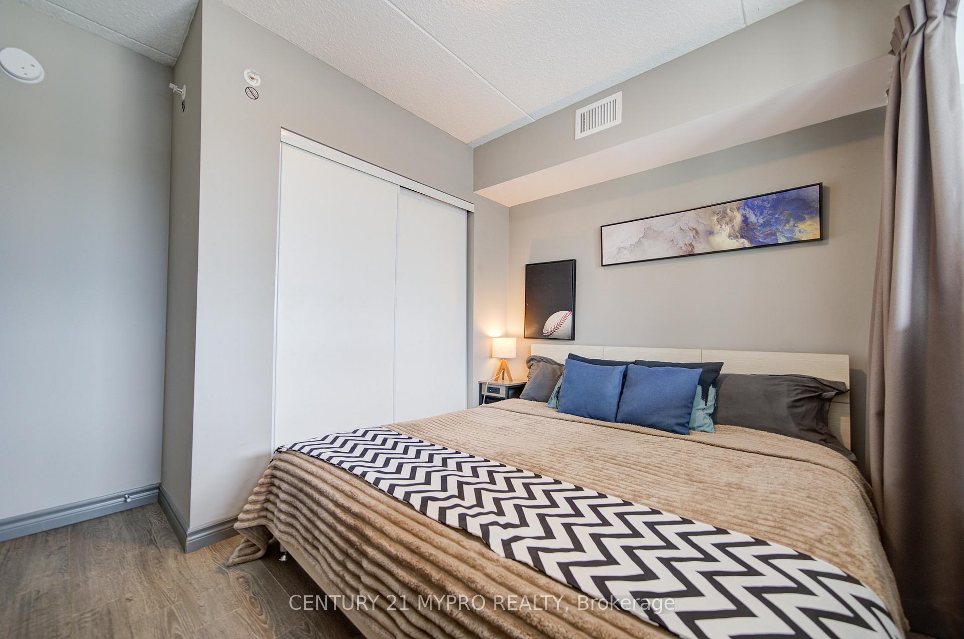 Photo 13 of Unit 710, 321 Spruce Street, Waterloo, Beechwood/University — HOMEH