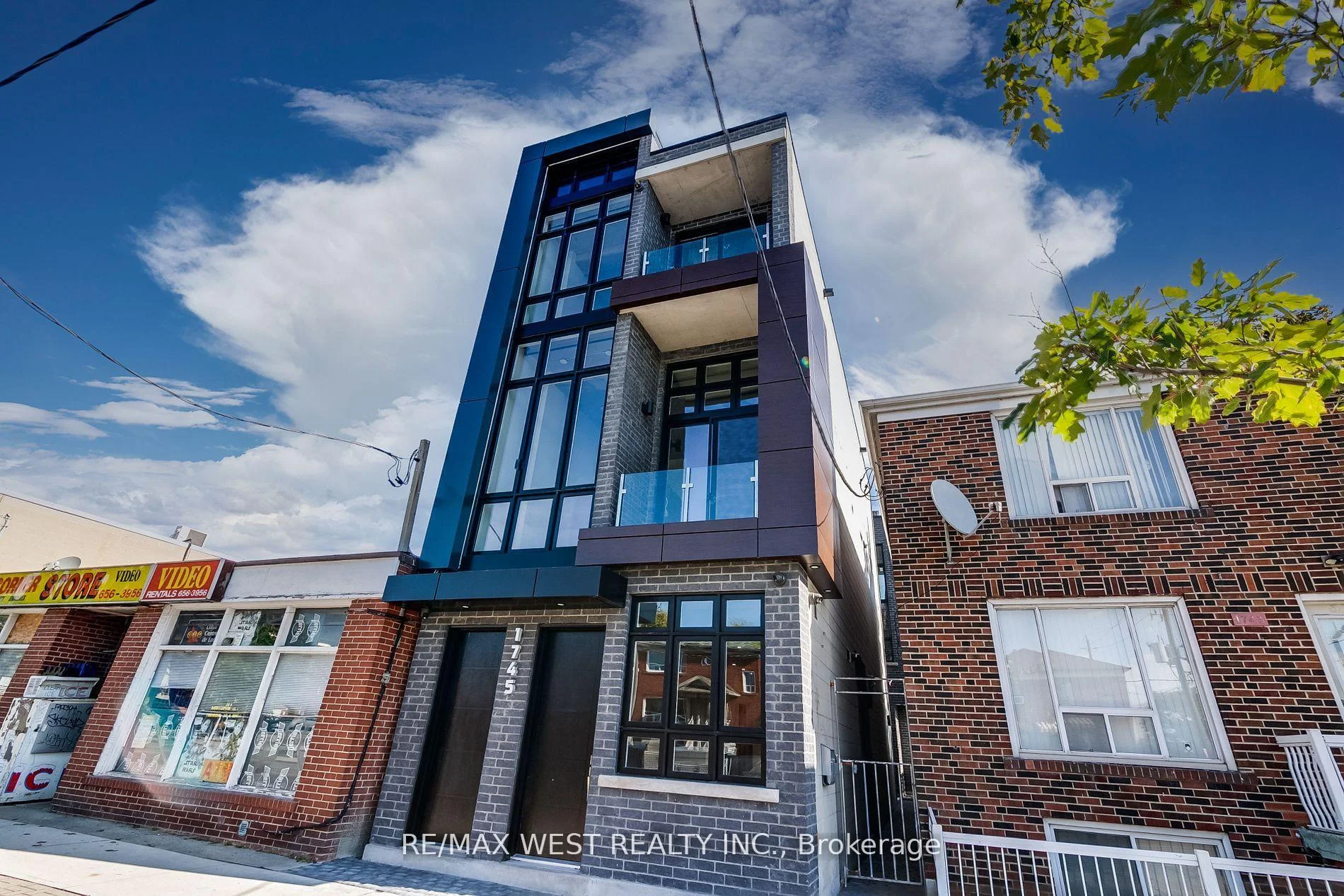 Photo 2 of Unit 4, 1745 Keele Street, Toronto, Keelesdale-Eglinton West — HOMEH