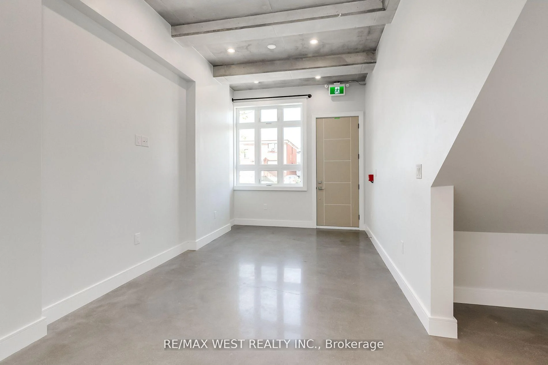 Photo 6 of Unit 4, 1745 Keele Street, Toronto, Keelesdale-Eglinton West — HOMEH