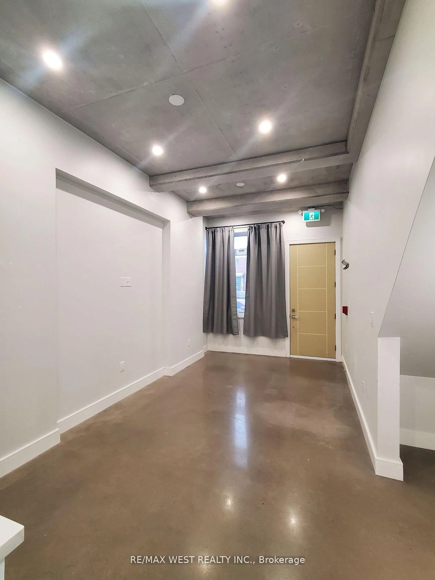 Photo 7 of Unit 4, 1745 Keele Street, Toronto, Keelesdale-Eglinton West — HOMEH