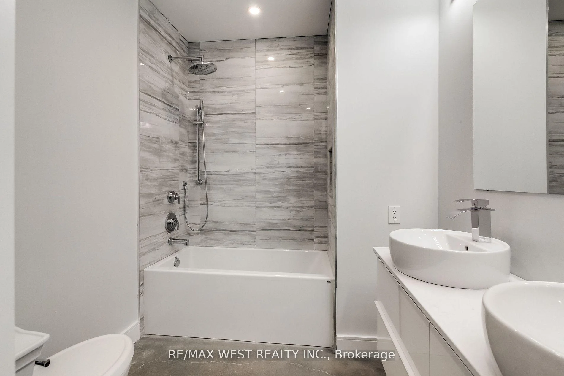Photo 24 of Unit 4, 1745 Keele Street, Toronto, Keelesdale-Eglinton West — HOMEH