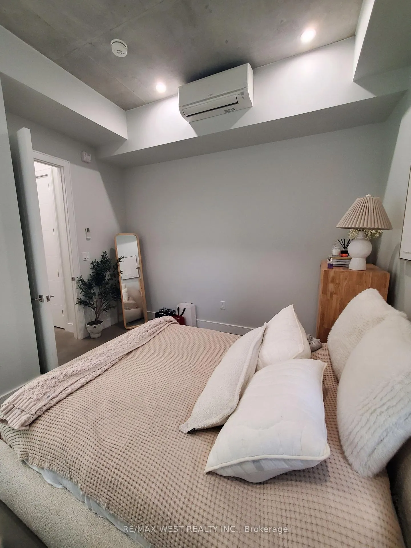 Photo 21 of Unit 4, 1745 Keele Street, Toronto, Keelesdale-Eglinton West — HOMEH