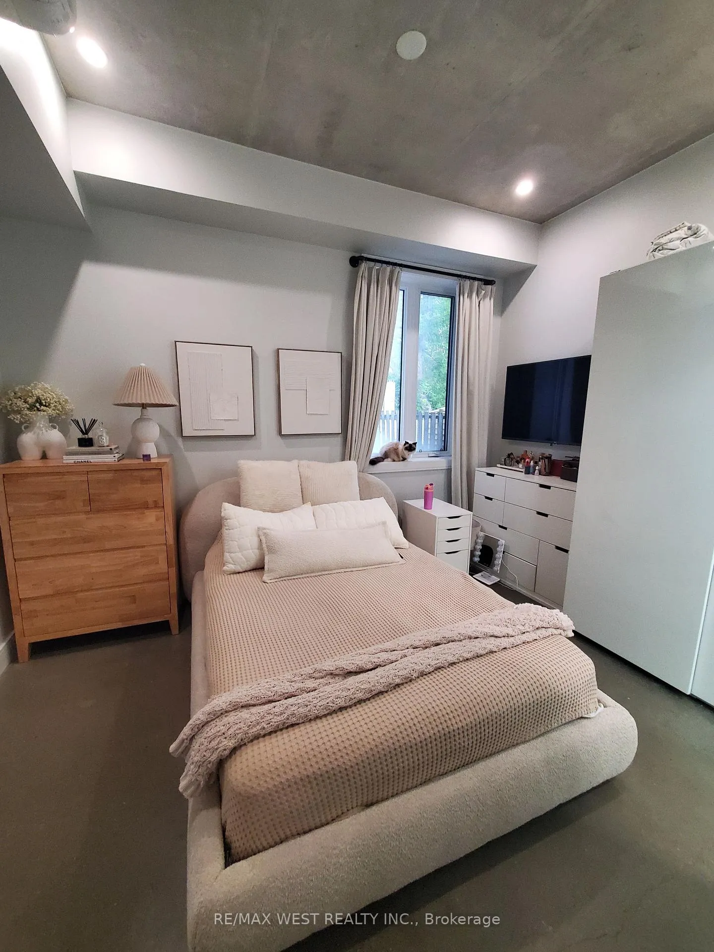 Photo 23 of Unit 4, 1745 Keele Street, Toronto, Keelesdale-Eglinton West — HOMEH
