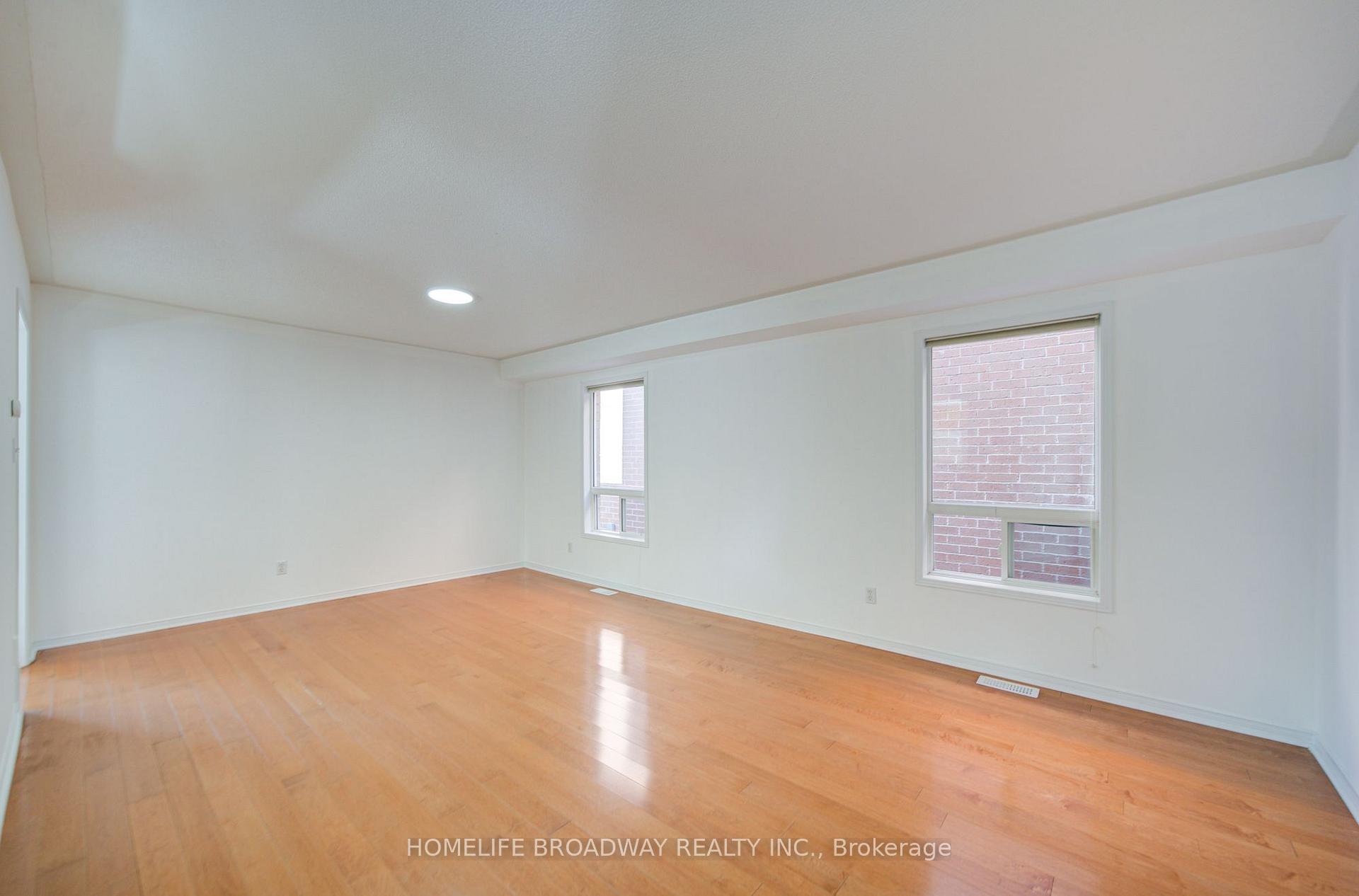 Photo 17 of 16 Raymond Bartlett Avenue, Markham, Village Green-South Unionville — HOMEH