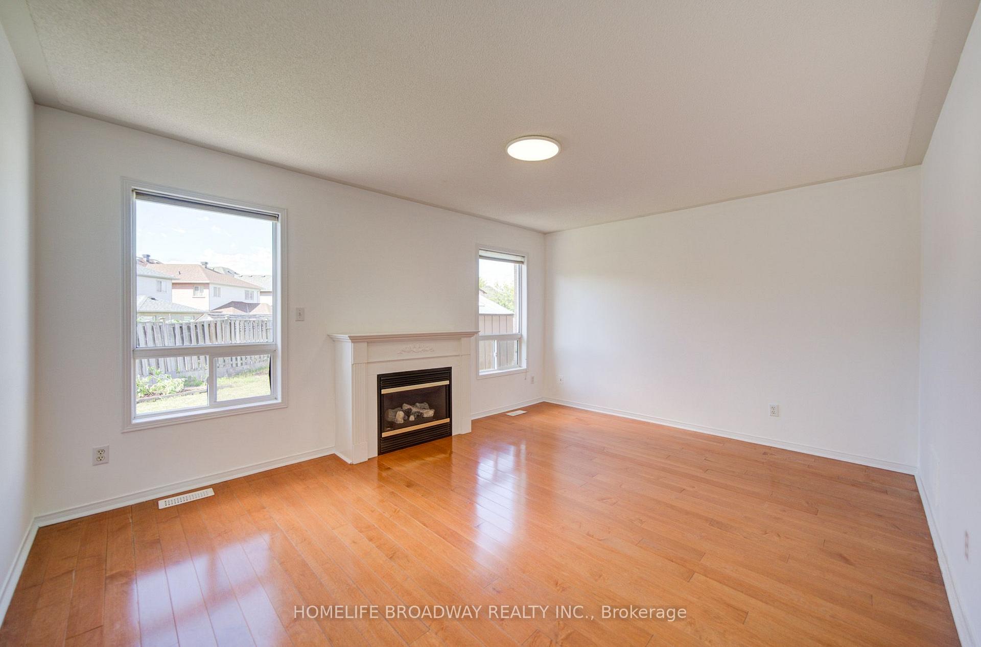 Photo 18 of 16 Raymond Bartlett Avenue, Markham, Village Green-South Unionville — HOMEH