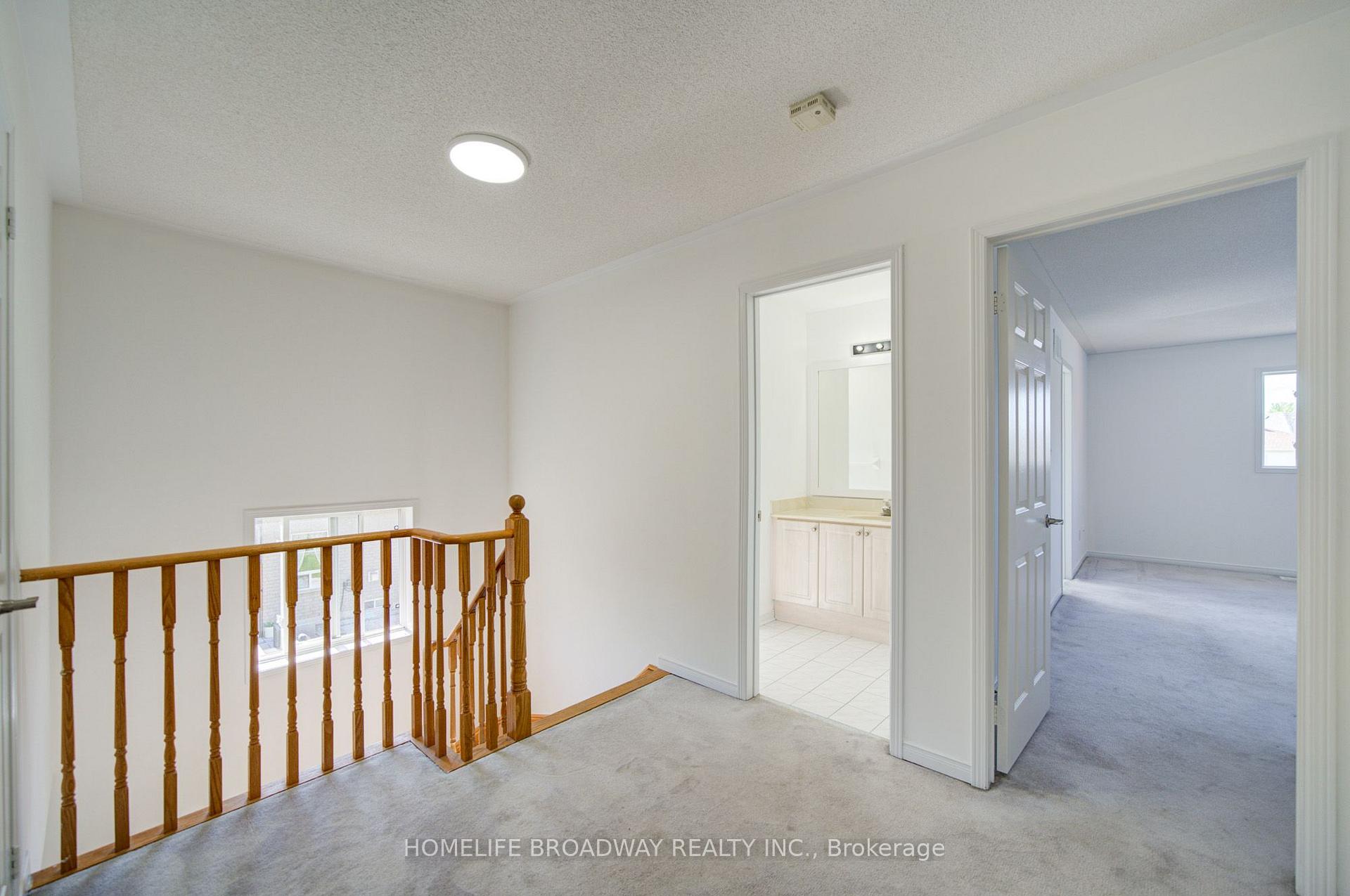 Photo 23 of 16 Raymond Bartlett Avenue, Markham, Village Green-South Unionville — HOMEH