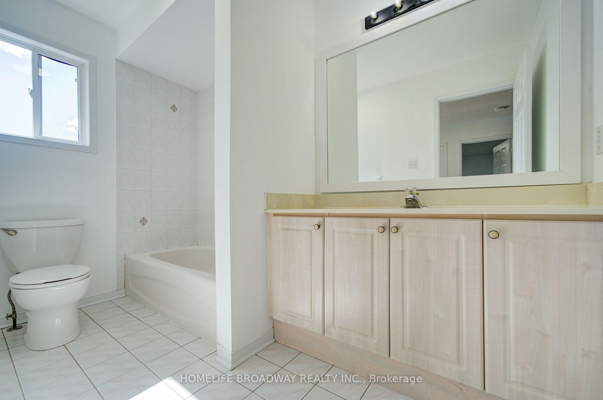 Photo 29 of 16 Raymond Bartlett Avenue, Markham, Village Green-South Unionville — HOMEH